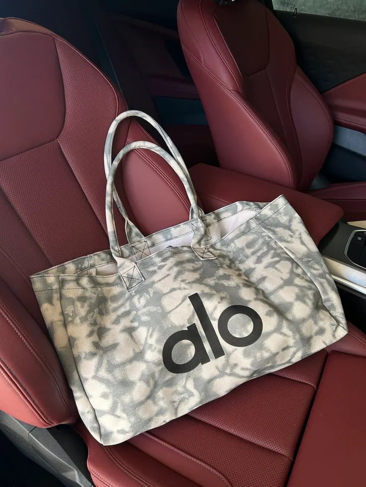 Alo Yoga Studio Tote Bag