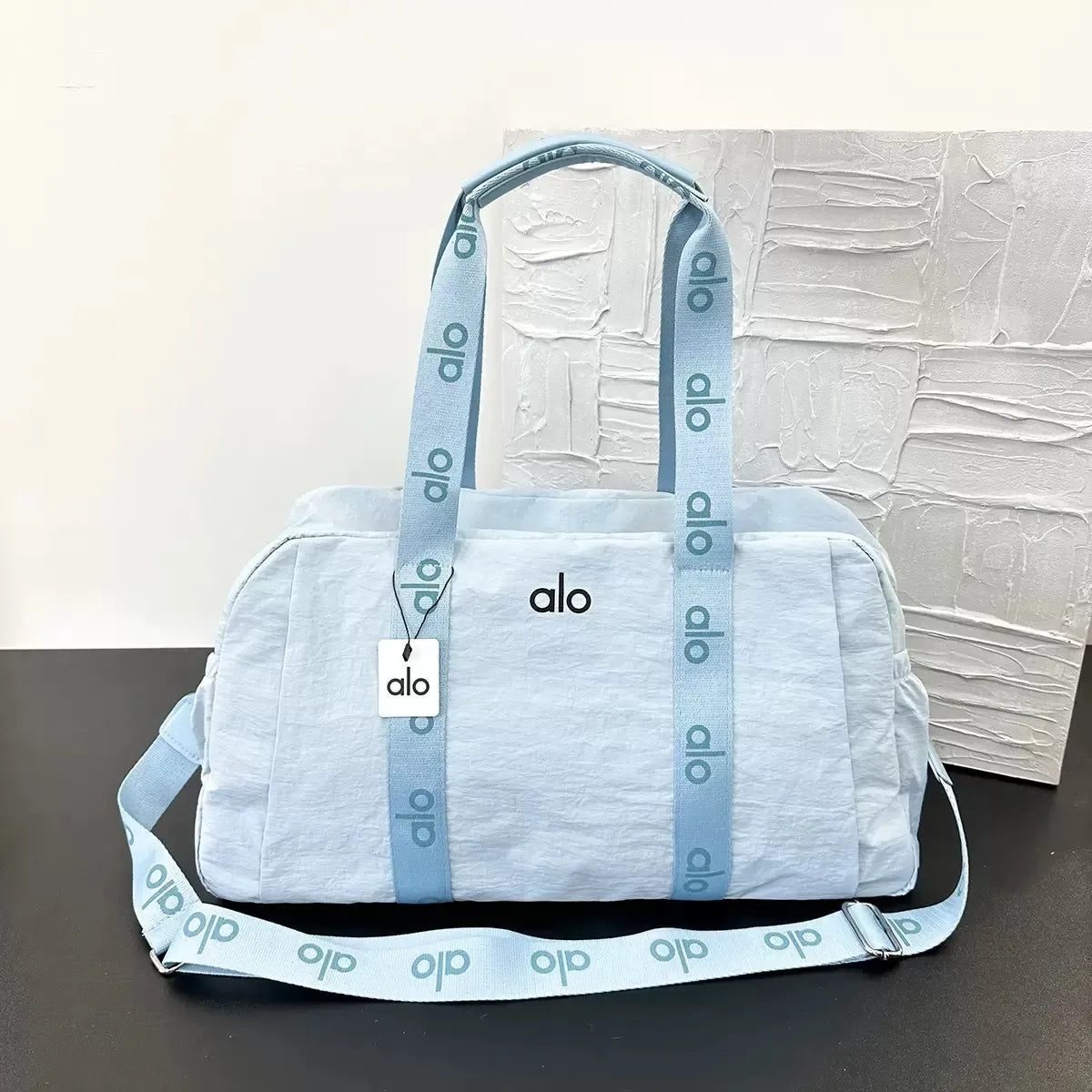 Alo Yoga Voyage Duffle Bag - Blue - M