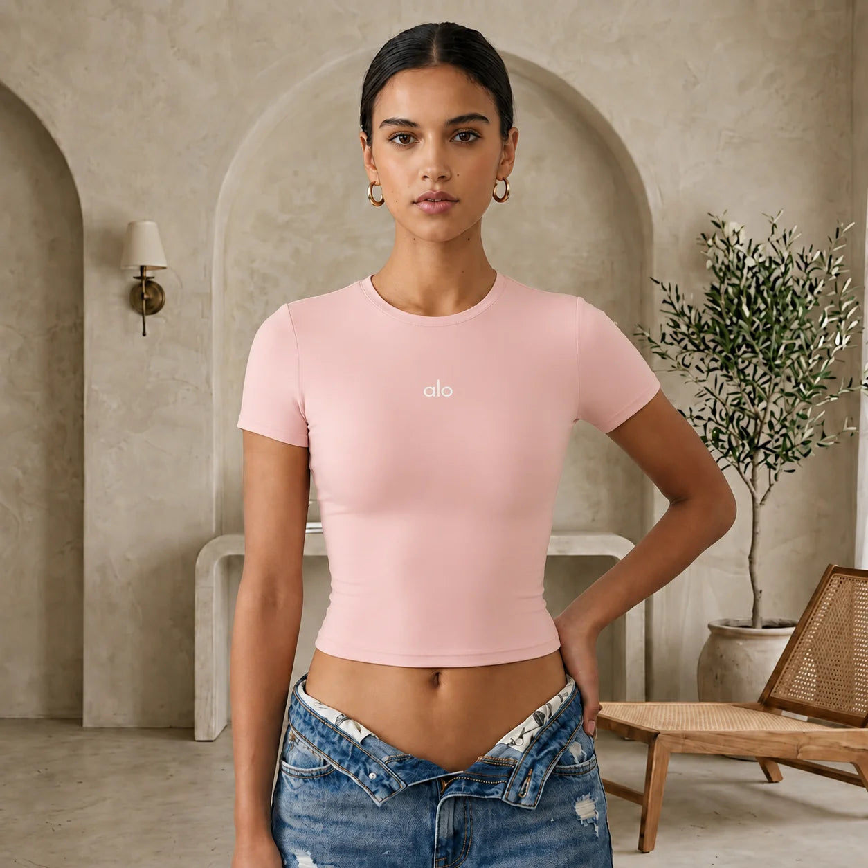 Alo Yoga Fitted T-Shirt