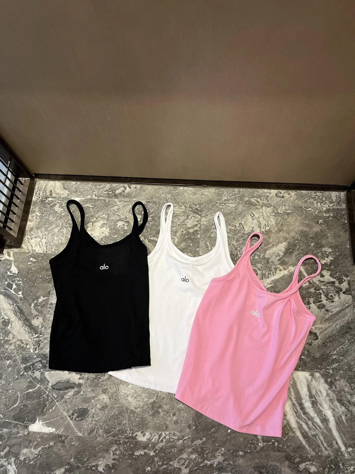 Alo Yoga Tank Top