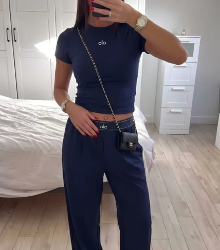tshirt haut alo yoga bleu
