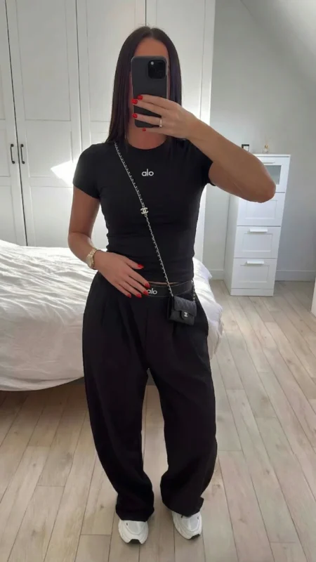 tshirt haut alo yoga noir