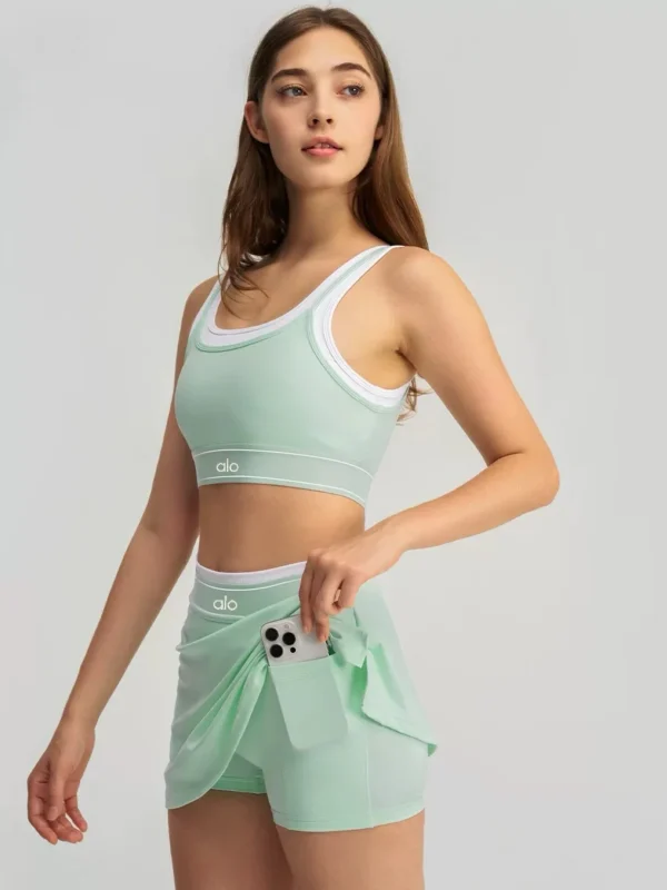 ensemble alo yoga brassiere short alosoft green